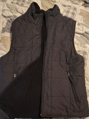 Ariat Black Quilted Fleece-Lined Vest Men's Medium